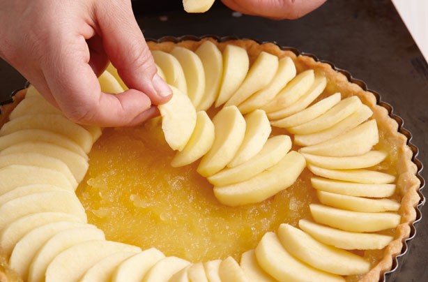 How-to-make-a-French-apple-tart-step-9